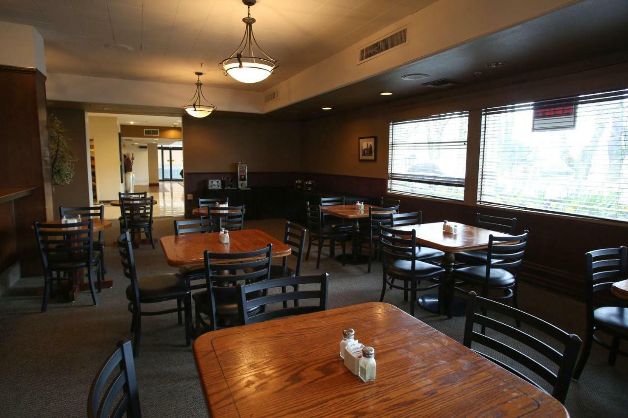 Red Lion Inn & Suites Olympia, Governor Hotel Esterno foto